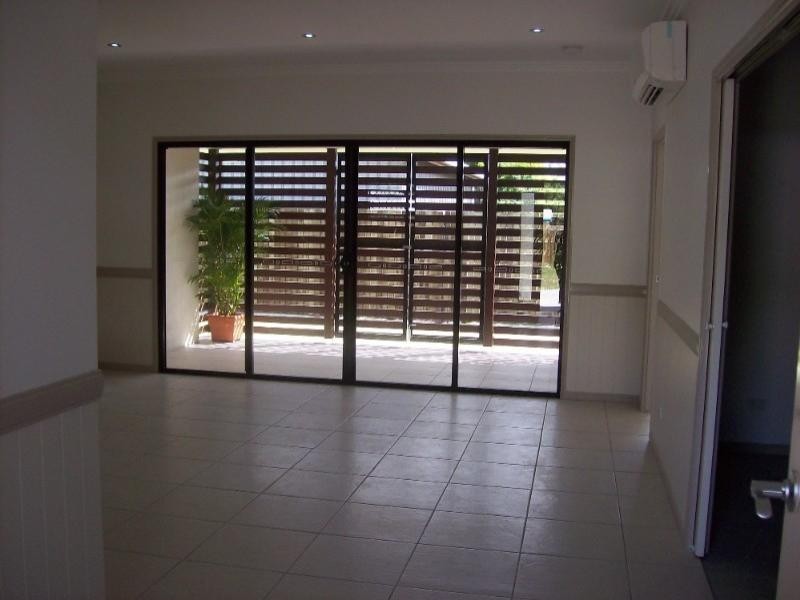 32-36 Regent Street, Granville QLD 4650