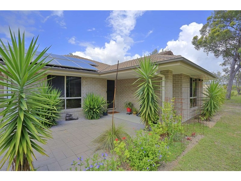 165 Woocoo Drive, Oakhurst QLD 4650