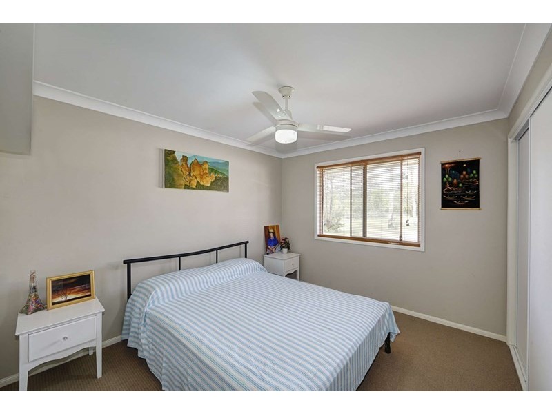165 Woocoo Drive, Oakhurst QLD 4650