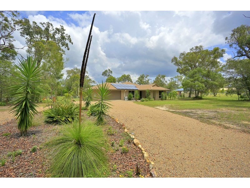 165 Woocoo Drive, Oakhurst QLD 4650