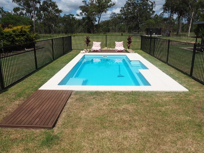 13 Lockett Close, Oakhurst QLD 4650