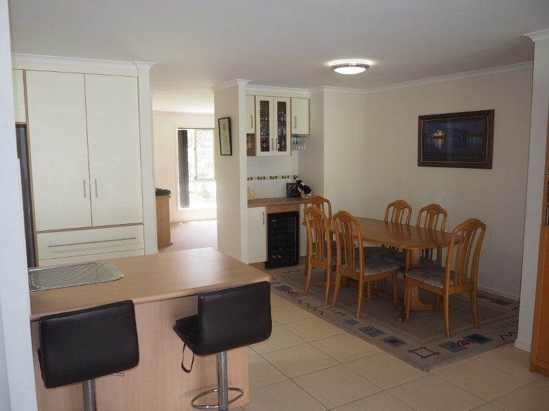 13 Lockett Close, Oakhurst QLD 4650