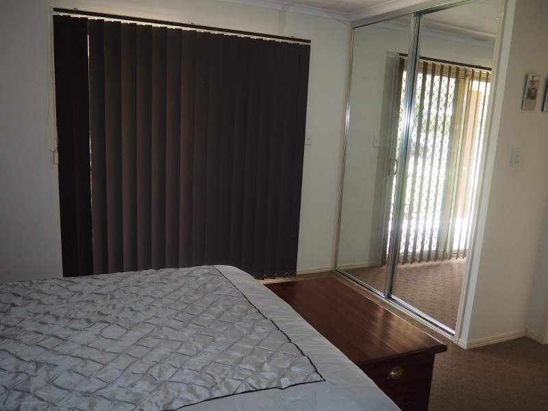 13 Lockett Close, Oakhurst QLD 4650