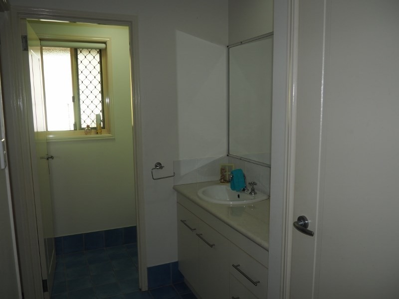 13 Lockett Close, Oakhurst QLD 4650