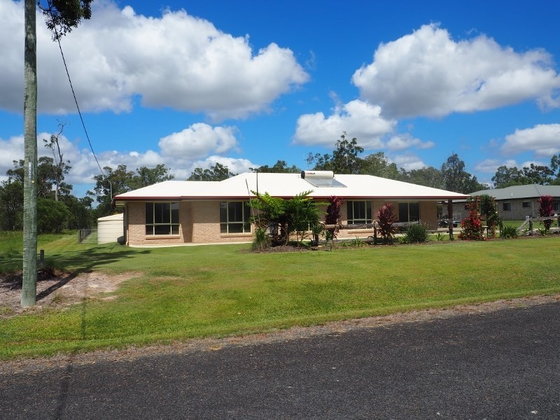 13 Lockett Close, Oakhurst QLD 4650