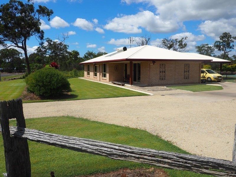 13 Lockett Close, Oakhurst QLD 4650