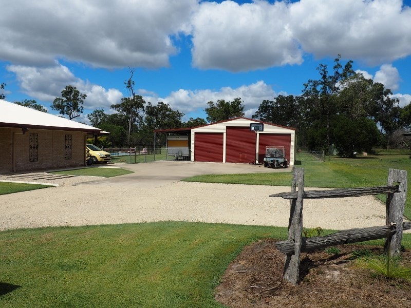 13 Lockett Close, Oakhurst QLD 4650