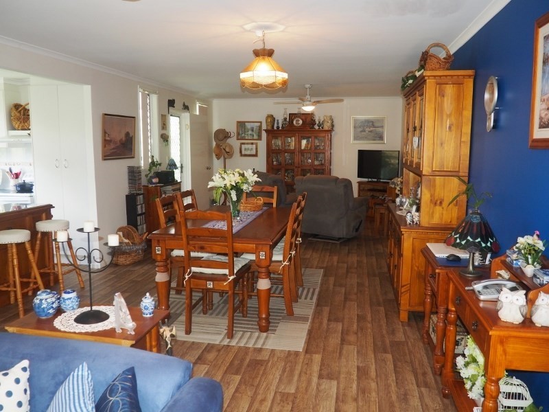 11 Herrenberg Street, Aldershot QLD 4650