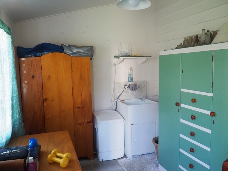 11 Puller Street, Granville QLD 4650