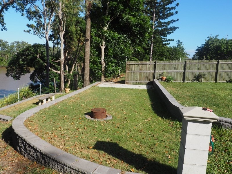 11 Puller Street, Granville QLD 4650