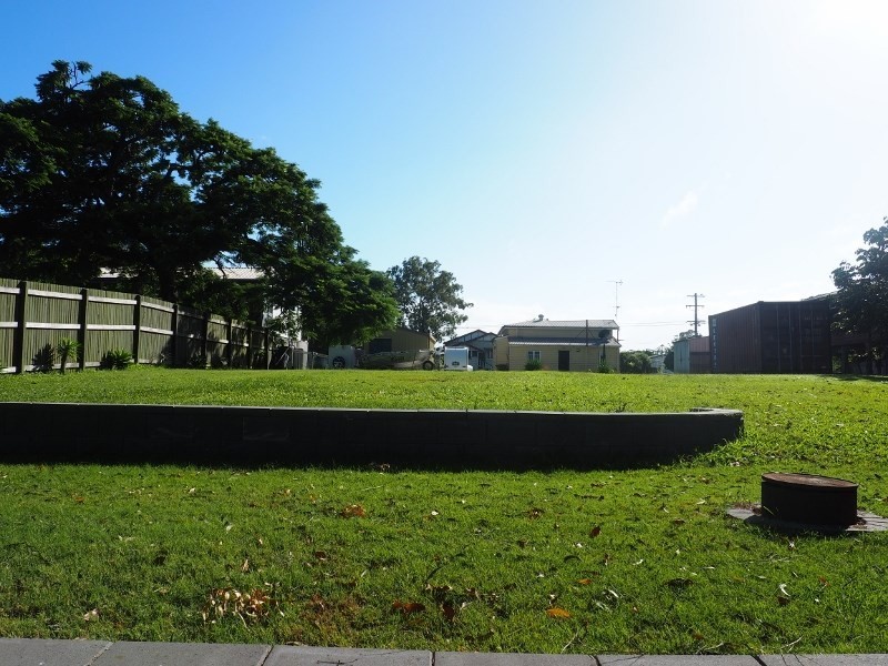 11 Puller Street, Granville QLD 4650