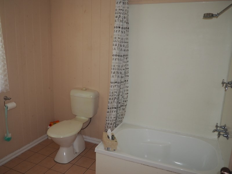 35 Bazaar Street, Maryborough QLD 4650