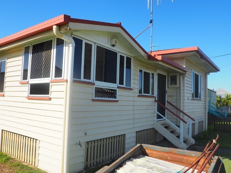 27 Crown Street, Maryborough QLD 4650