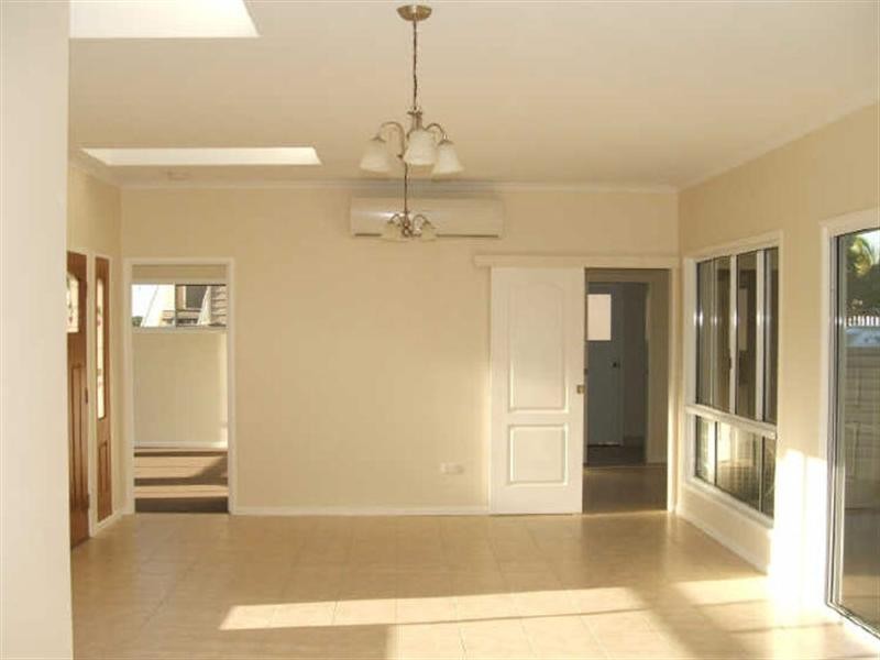 2/361 Lennox Street, Maryborough QLD 4650