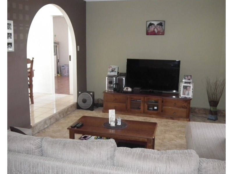 37 Jocelyn Parade, Granville QLD 4650