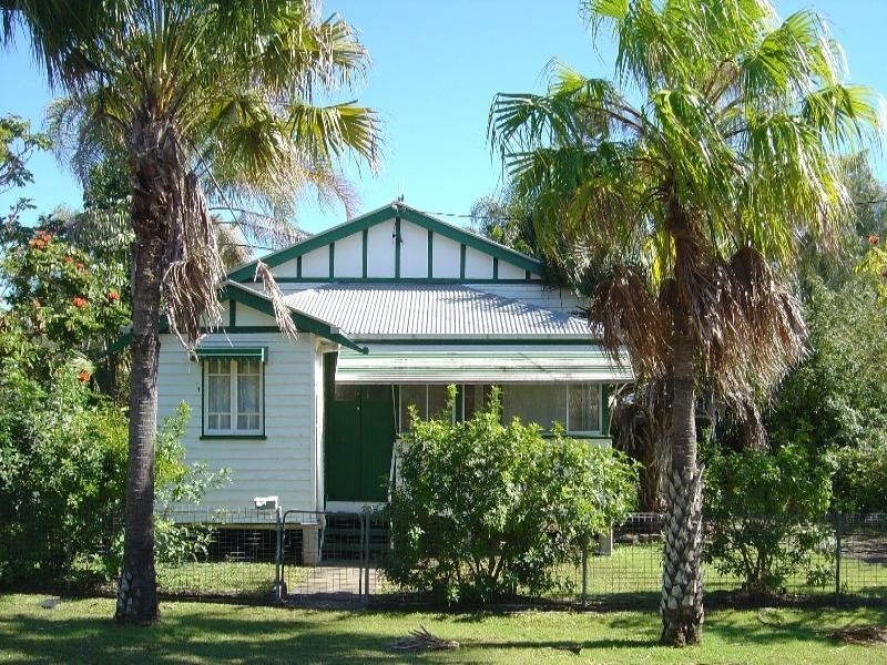 6 Hawthorne Street, Maryborough QLD 4650