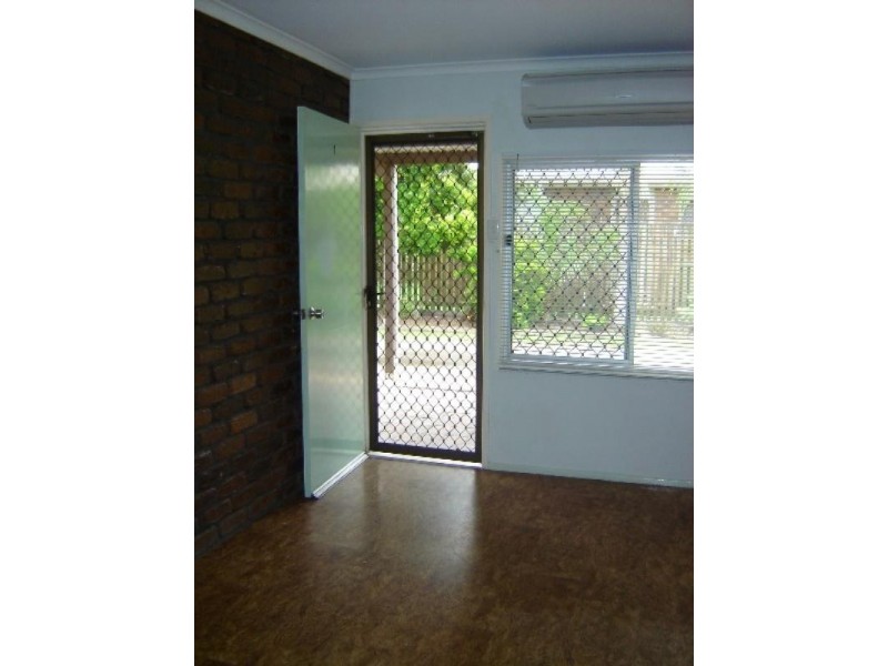 1/218 Cambridge Street, Granville QLD 4650