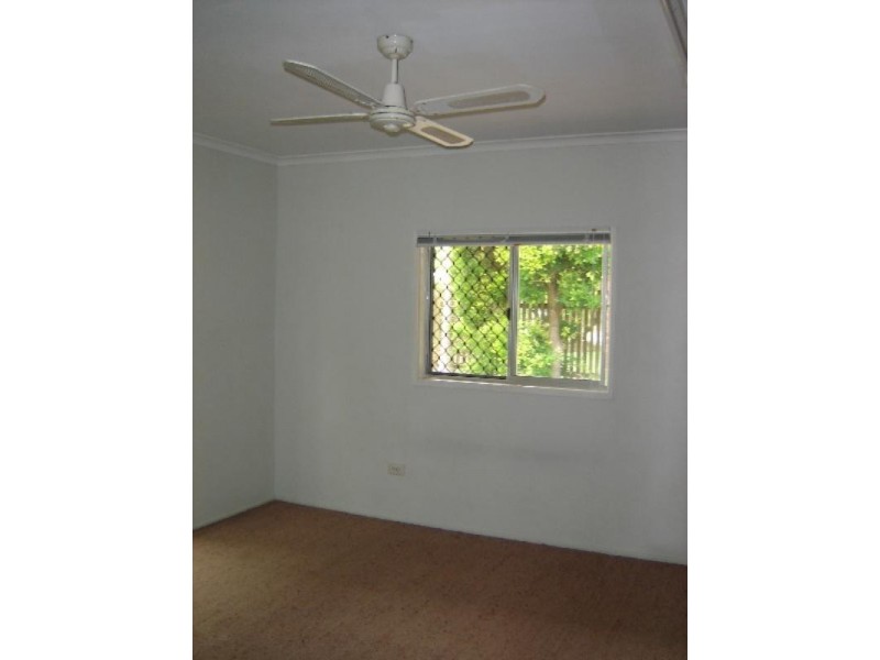 1/218 Cambridge Street, Granville QLD 4650