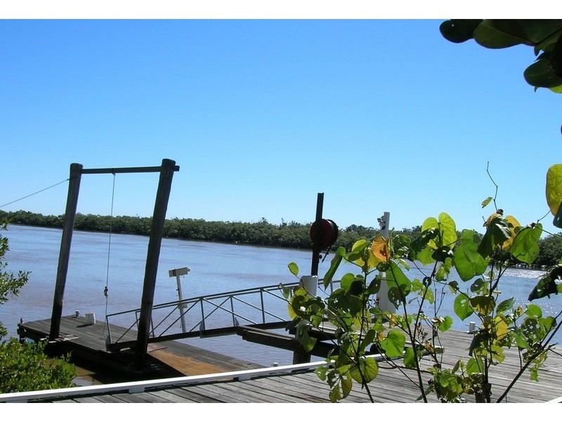 379 Beaver Rock Road, Maryborough QLD 4650