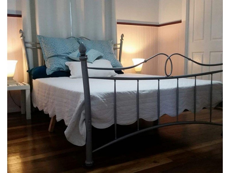 24 Pearson Street, Granville QLD 4650