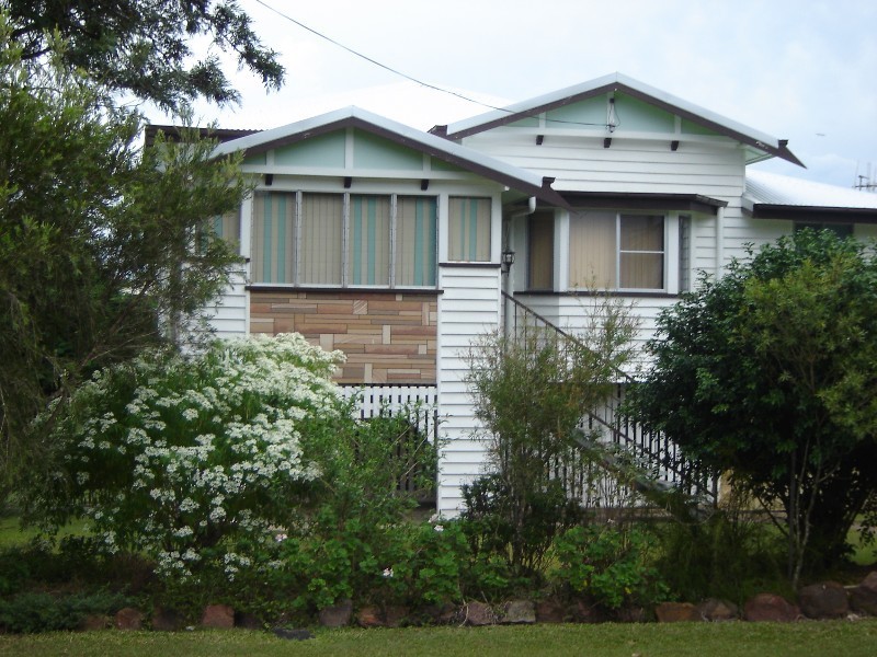 17 Muriel Street, Maryborough QLD 4650