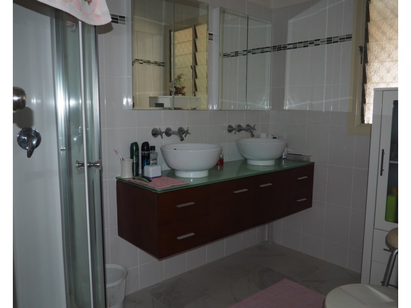 24 Doonvilla Avenue, Maryborough QLD 4650