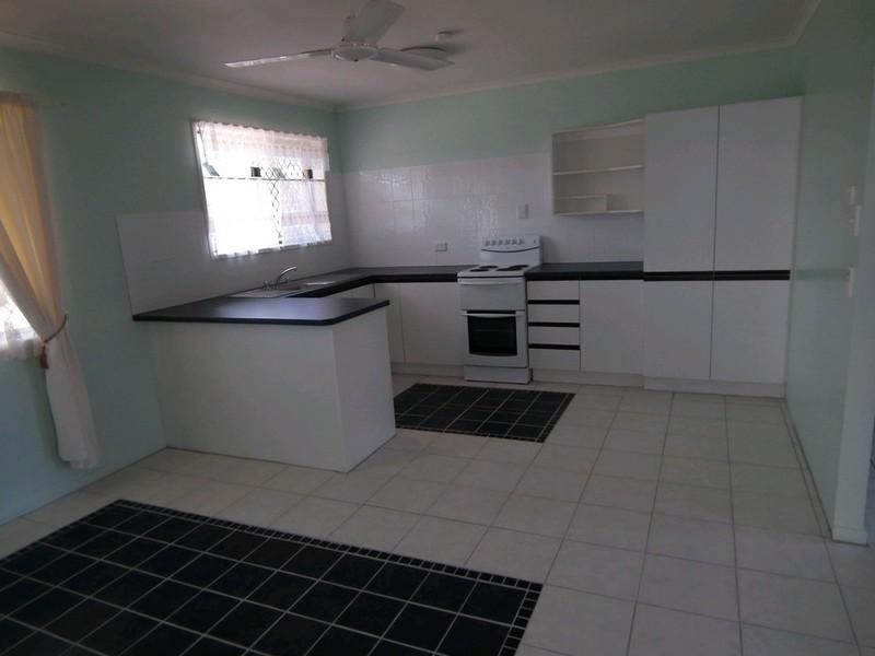 31 Wolseley Street, Granville QLD 4650