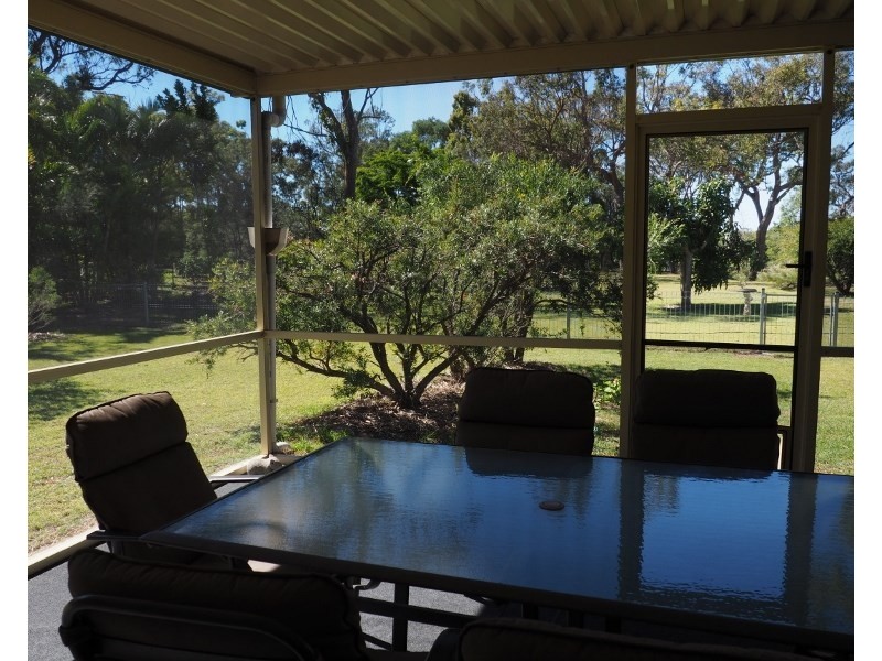 247 Woocoo Drive, Oakhurst QLD 4650