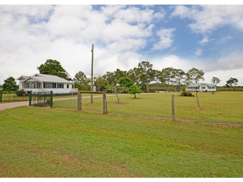698 Walkers Point Road, Walkers Point QLD 4650