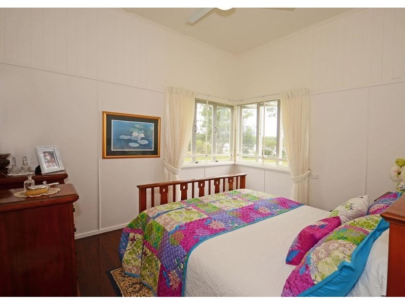 698 Walkers Point Road, Walkers Point QLD 4650