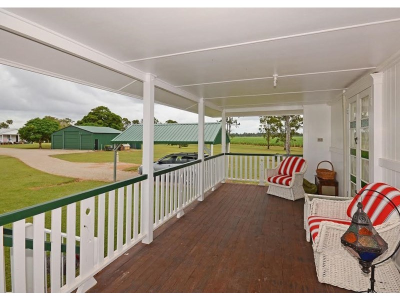 698 Walkers Point Road, Walkers Point QLD 4650