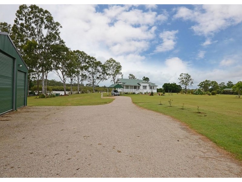 698 Walkers Point Road, Walkers Point QLD 4650