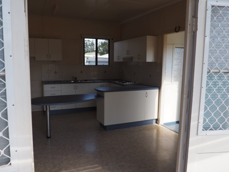 3 Sapphire Street, Aldershot QLD 4650