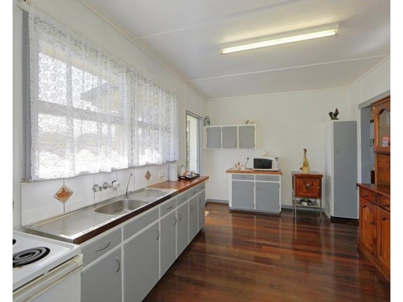 93 Boys Avenue, Maryborough QLD 4650