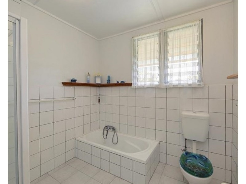 93 Boys Avenue, Maryborough QLD 4650