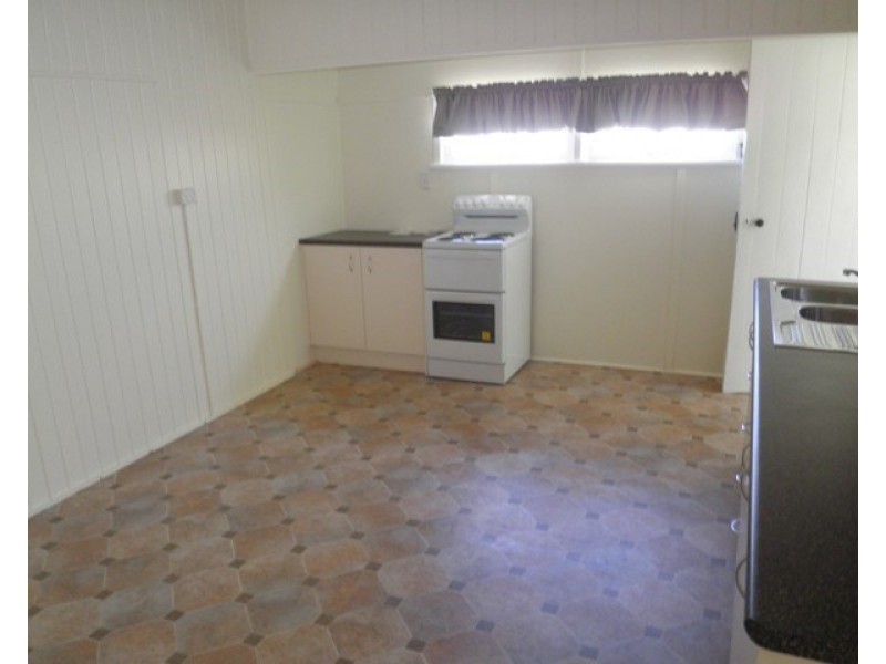 2/28 Waterston Street, Maryborough QLD 4650