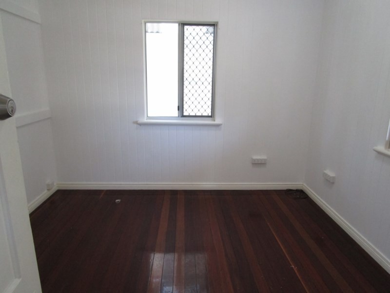 24 Richmond Street, Maryborough QLD 4650