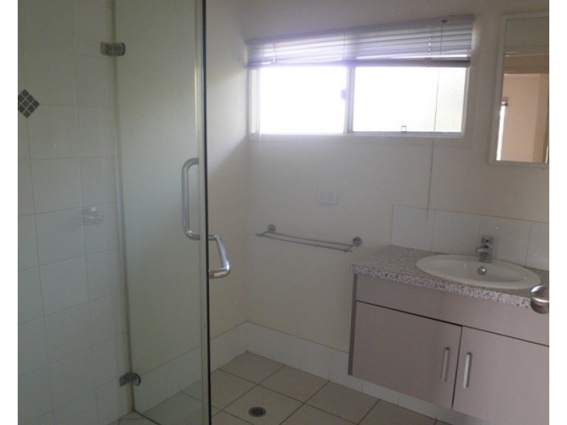 32 Ventnor Street, Maaroom QLD 4650