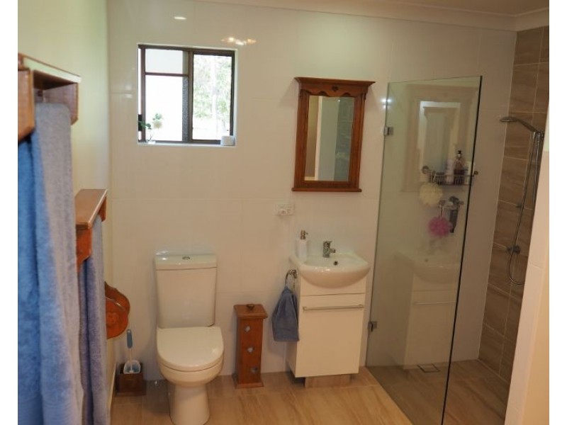 961 Glenbar Road, Woocoo QLD 4620