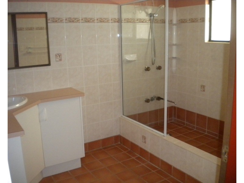 14 Craiglen Road, Tinana QLD 4650