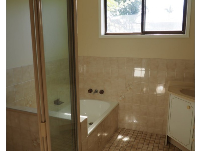 2 Tanna Street, Hervey Bay QLD 4655