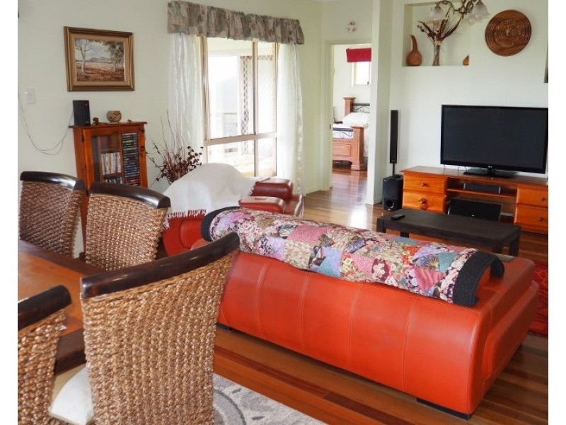 350 Pioneer Road, Mungar QLD 4650