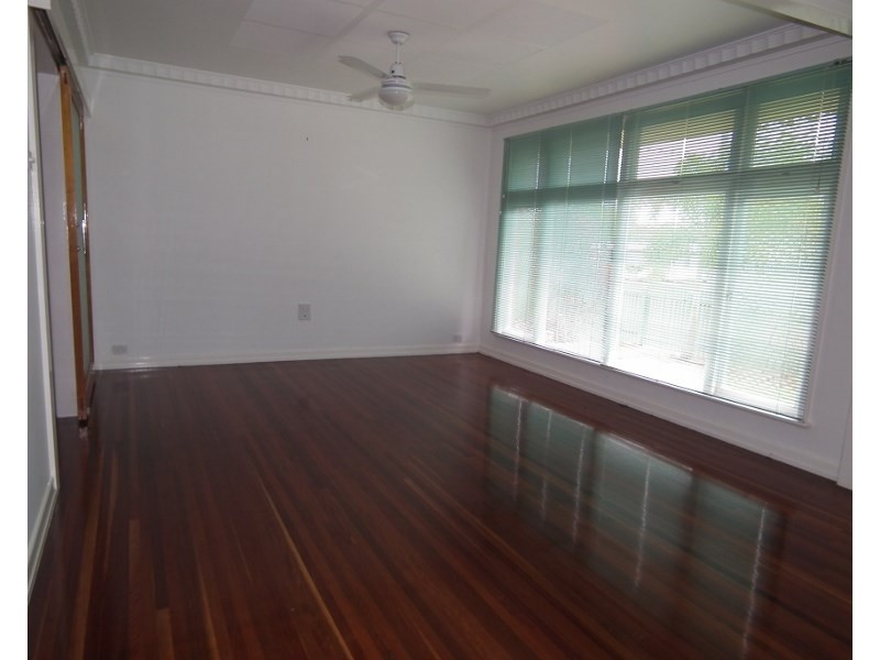 30 Burrum Street, Maryborough QLD 4650