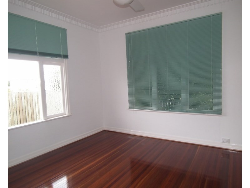 30 Burrum Street, Maryborough QLD 4650