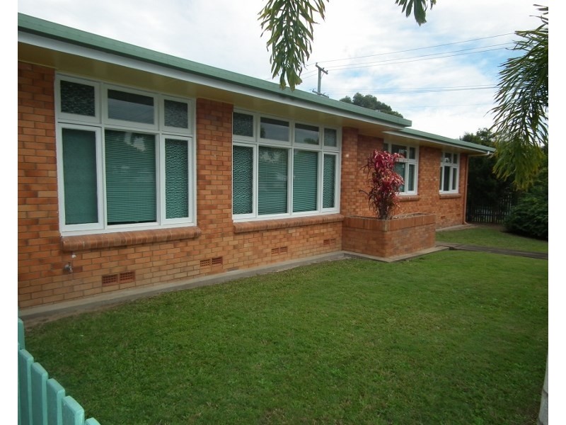 30 Burrum Street, Maryborough QLD 4650