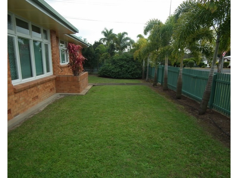 30 Burrum Street, Maryborough QLD 4650