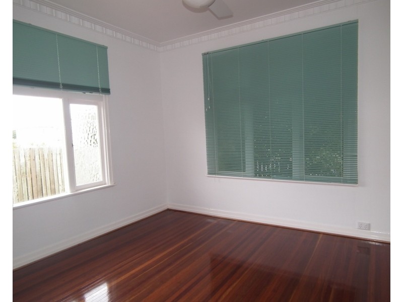 30 Burrum Street, Maryborough QLD 4650