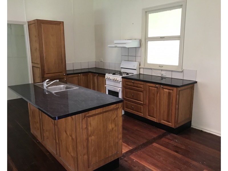 18 Alvie Street, Maryborough QLD 4650