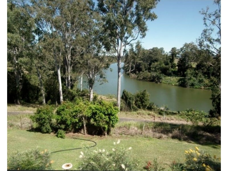 1 Smith Avenue, Tiaro QLD 4650