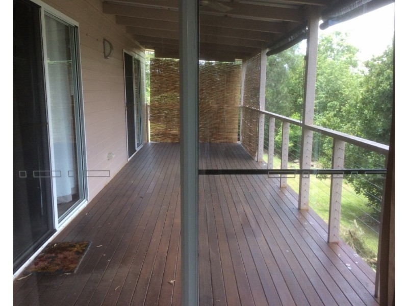 1 Smith Avenue, Tiaro QLD 4650